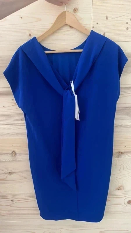 Robe bleue neuve Rinascimento S